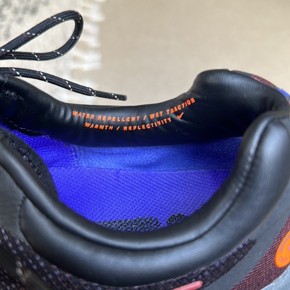 Nike Goretex athletic shoes - Picture 4 of 4